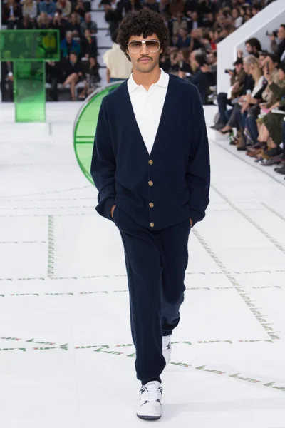 Look 40